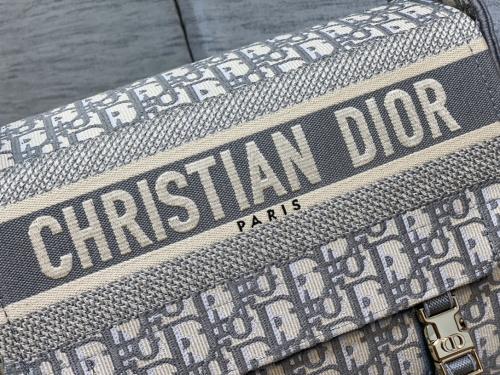 Dior Diorcamp 手袋，仿品内幕，价格怎么样