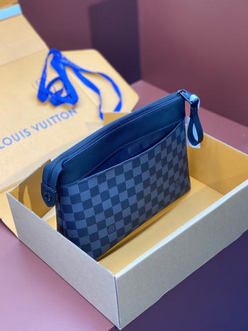 Louis Vuitton M82543 Pochette Voyage SOUPLE 顶级仿货详解