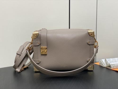 Louis Vuitton M25160 Side Trunk仿品价格内幕