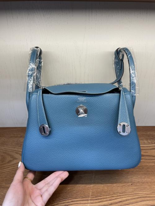 Hermès Birkin系列：仿品价格内幕揭秘