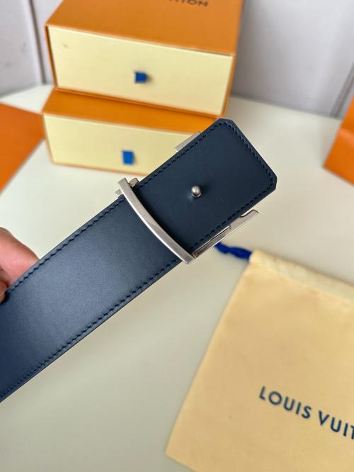 Louis Vuitton LV Initials双面腰带仿品内幕