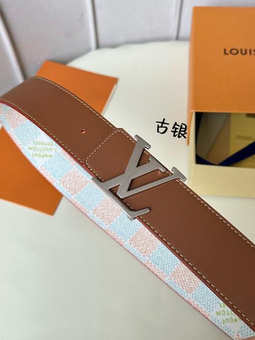 Louis Vuitton新款 Initials双面腰带，仿品真假如何辨别