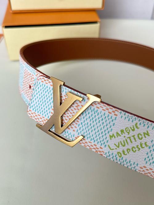 Louis Vuitton LV Initials双面腰带怎么样？顶级仿品揭秘