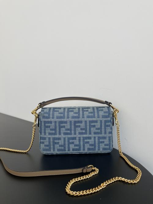 Fendi Baguette 法棍包—仿高仿A货内幕揭秘