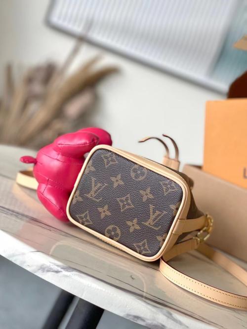 Louis Vuitton M11305 Speedy Nano童趣款，仿品市场揭秘