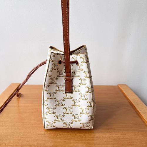 Louis Vuitton 10M742烧麦包：顶级仿货内幕曝光