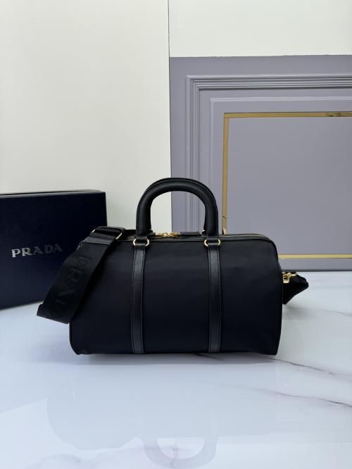 Prada 1BB233手提包，售价内幕揭晓，高仿精仿如何选