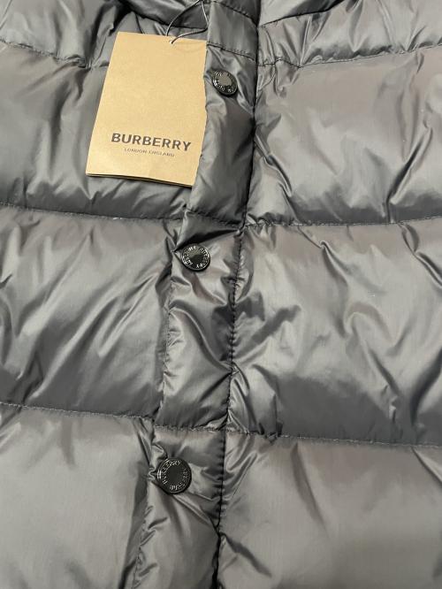 Burberry 2024 可拆式衣袖羽绒服，仿品真伪如何辨别