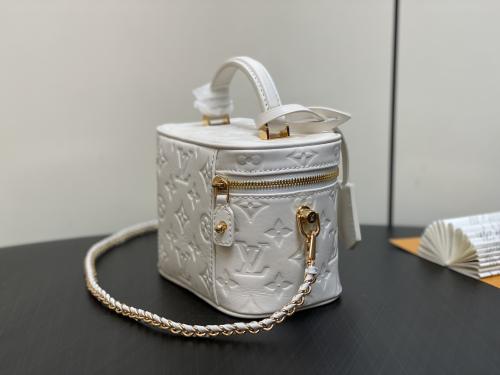 Louis Vuitton M25129原单压花化妆包，精仿一比一价格揭秘