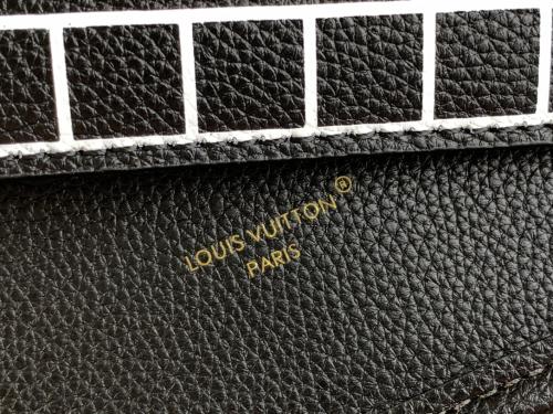 Louis Vuitton Neverfull Bandoulière Inside Out BB：仿品市场内幕揭秘