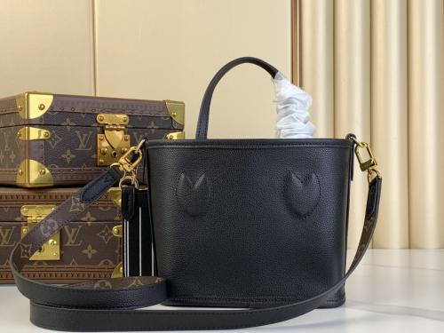 Louis Vuitton Neverfull Bandoulière Inside Out BB：仿品市场内幕揭秘