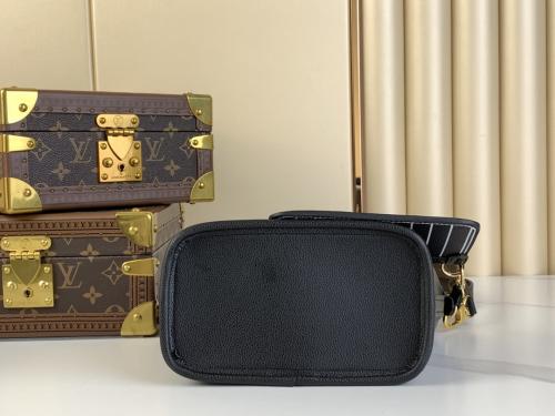 Louis Vuitton Neverfull Bandoulière Inside Out BB：仿品市场内幕揭秘