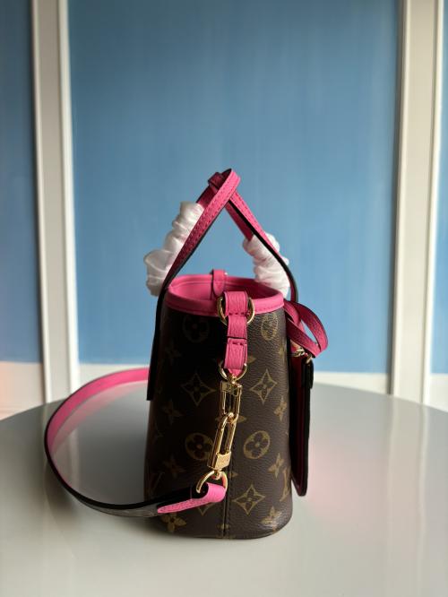 独特的Louis Vuitton Neverfull Bandoulière Inside Out BB手袋：奢华与实用的完美结合