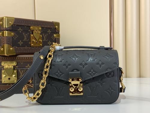 Louis Vuitton M22942 East West Métis 手袋，仿品内幕揭秘