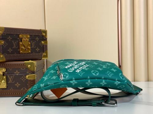 Louis Vuitton Rush Bumbag 绿花系列仿品价格内幕