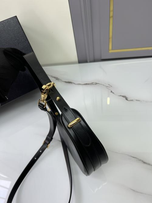 Chloé Moon手袋 1BC199：怎么样的奢华仿品